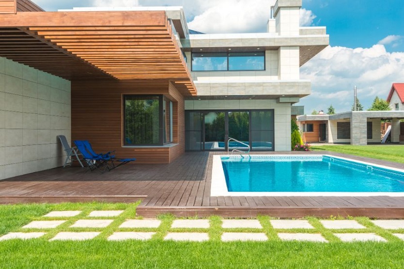 Lee más sobre el artículo Transforma tu espacio al aire libre: auge del diseño y decoración de piscinas